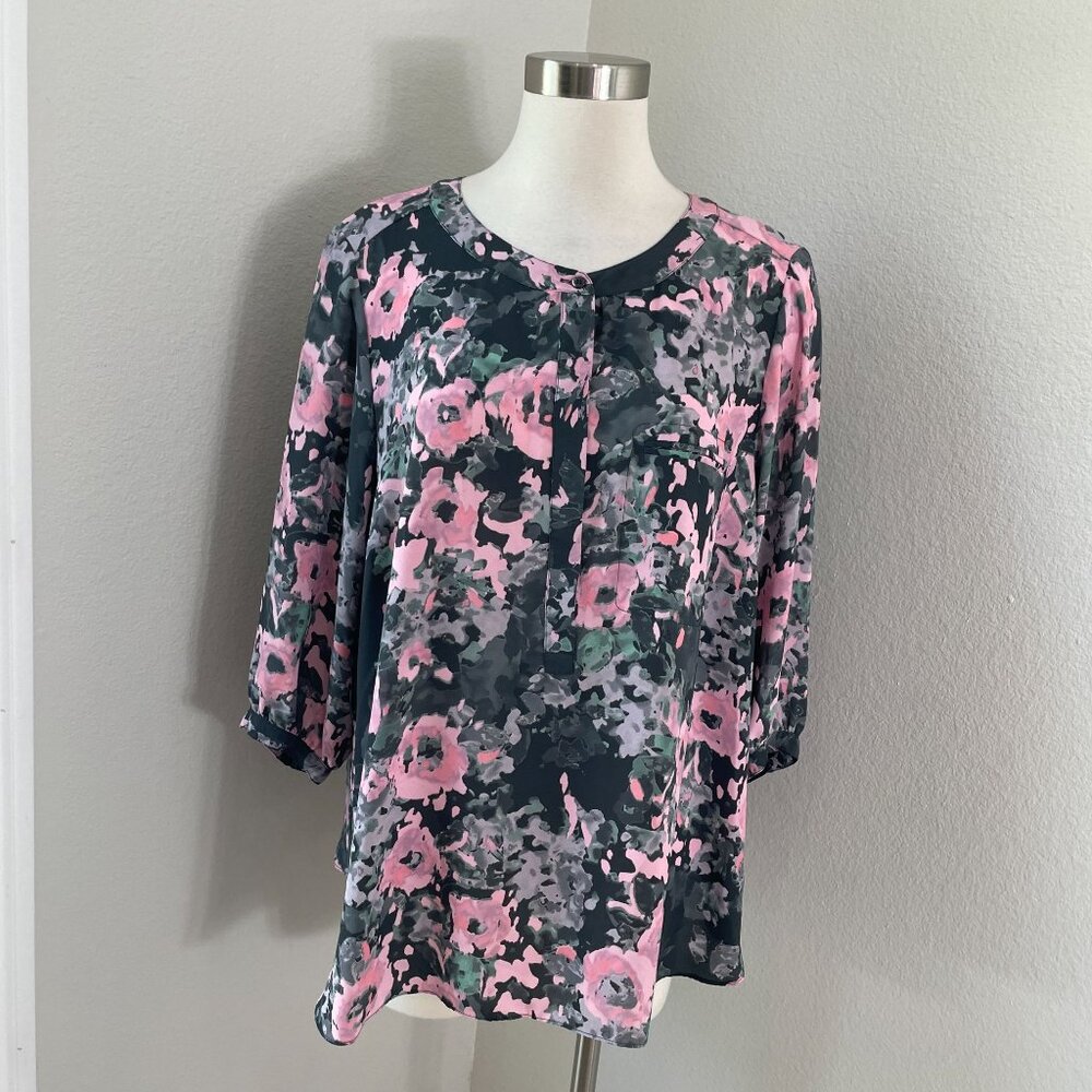 Nydj Womens Plus 1X Floral Blouse 3/4 Sleeve Pink Gray Pleated‎ Back Shirt Top